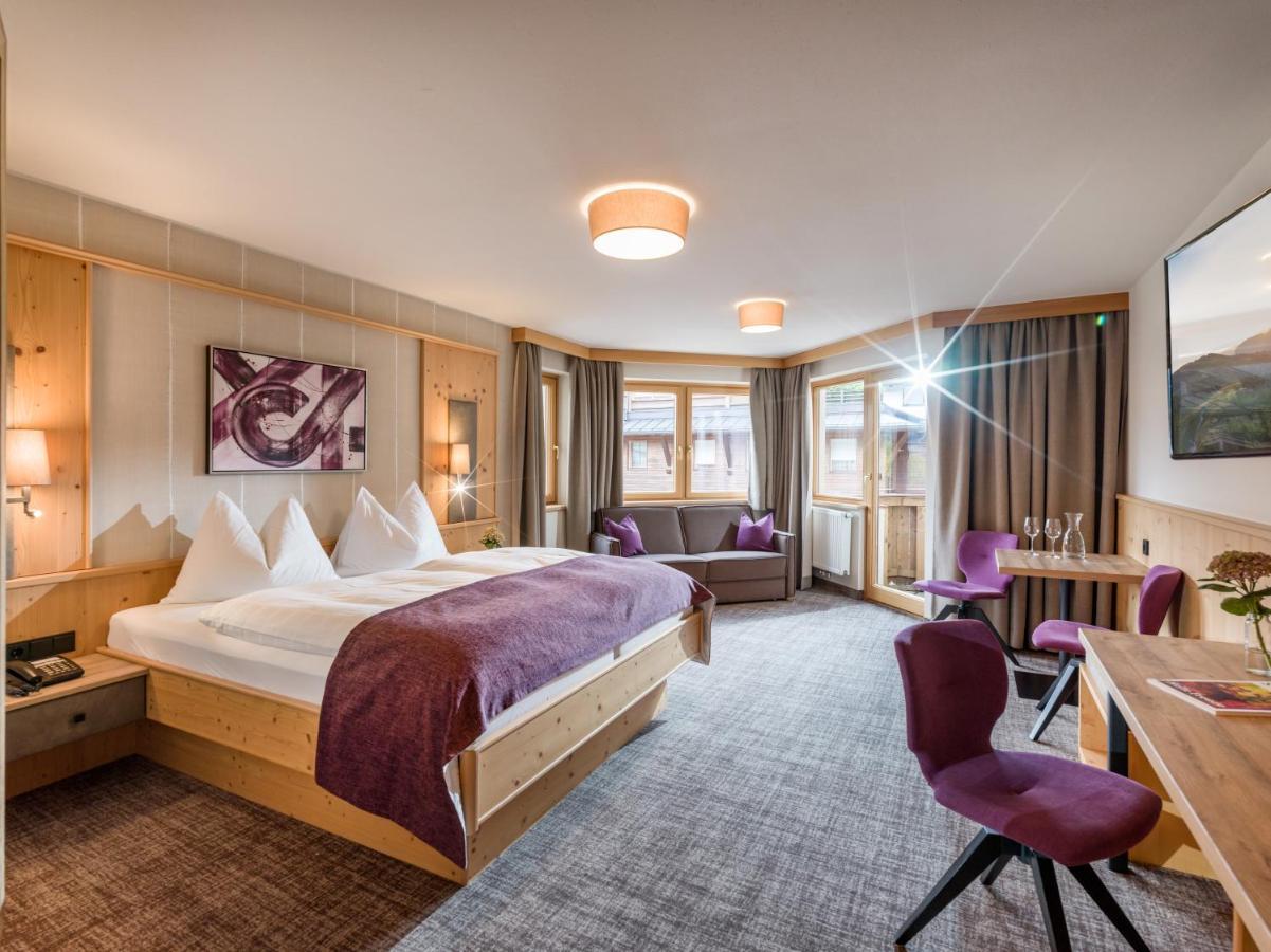 Hotel Zentral ****Superior Kirchberg in Tirol Exteriör bild