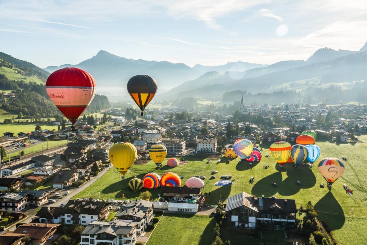 Hotel Zentral ****Superior Kirchberg in Tirol Exteriör bild