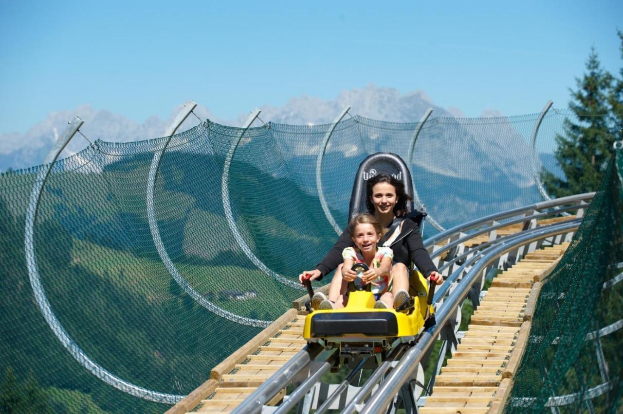 Hotel Zentral ****Superior Kirchberg in Tirol Exteriör bild