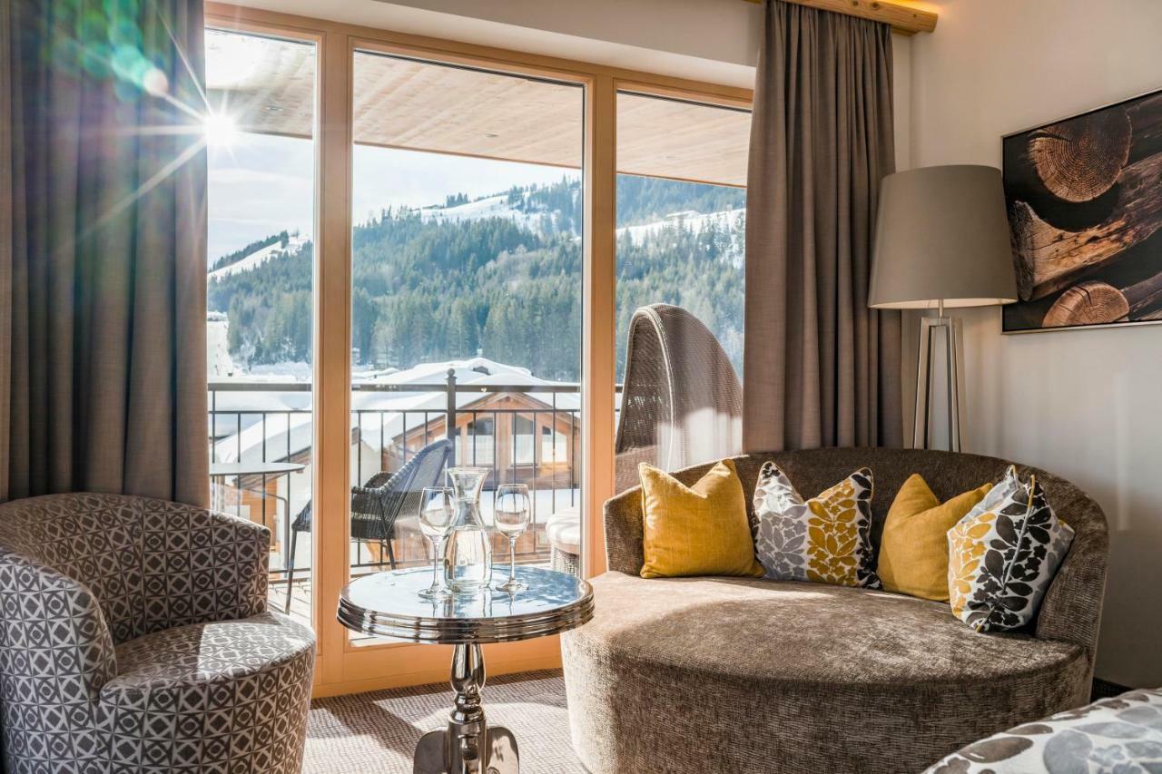 Hotel Zentral ****Superior Kirchberg in Tirol Exteriör bild