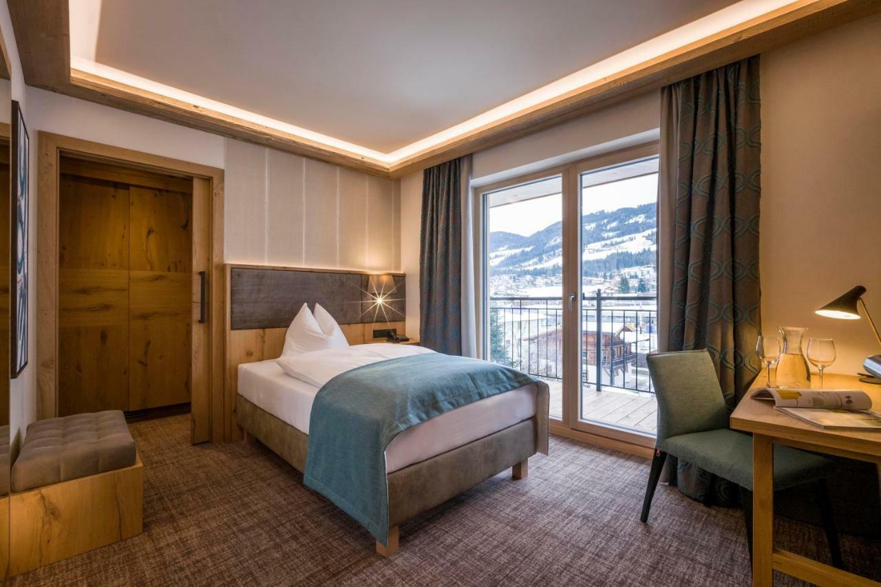 Hotel Zentral ****Superior Kirchberg in Tirol Exteriör bild